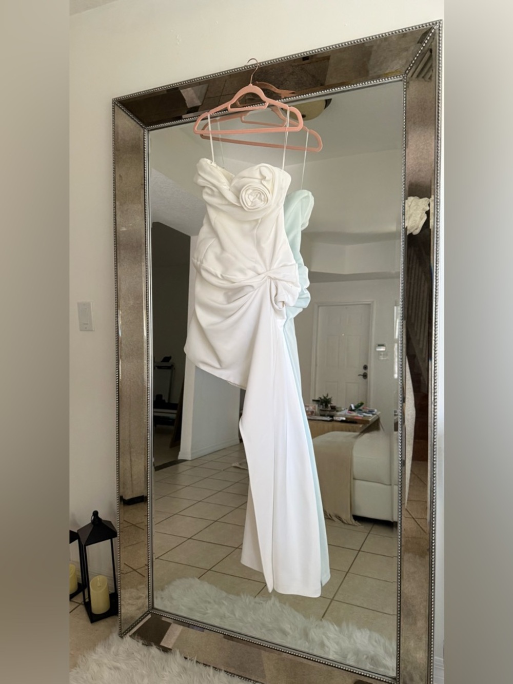 Meshki Evianna White Mini Dress - Picture 2 of 16